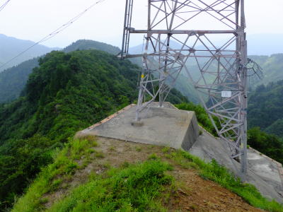 送電線の鉄塔～道谷山